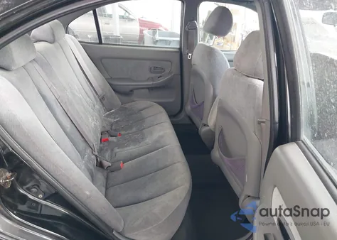 2004 Hyundai Elantra Gls/Gt из США, поврежденный, VIN KMHDN46D44U881901